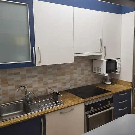 Calle Vigo 15 Appartement *